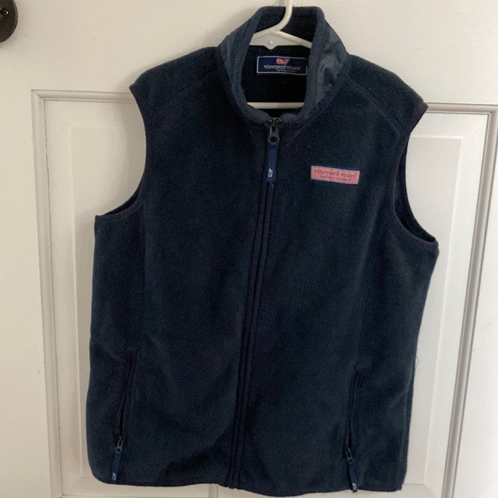 Excellent condition vineyard vines vest